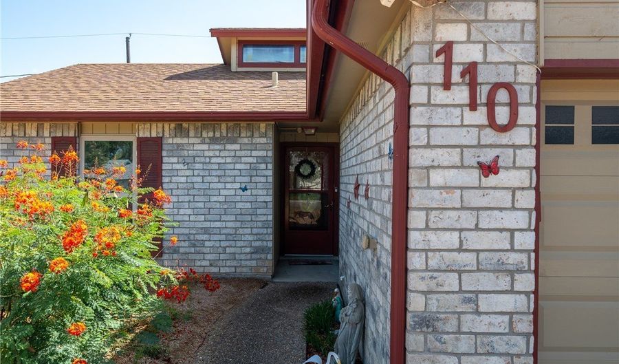 110 Spoonbill Ave, Aransas Pass, TX 78336 - 3 Beds, 2 Bath