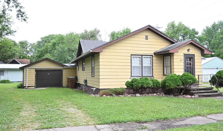 207 3rd St, Albert City, IA 50510 - 1 Beds, 1 Bath