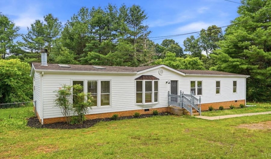 444 Church St, Appomattox, VA 24522 - 3 Beds, 3 Bath