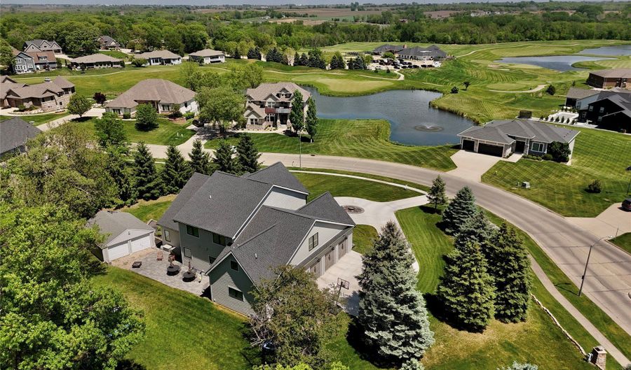 114 Tradition Dr, Polk City, IA 50226 - 5 Beds, 6 Bath
