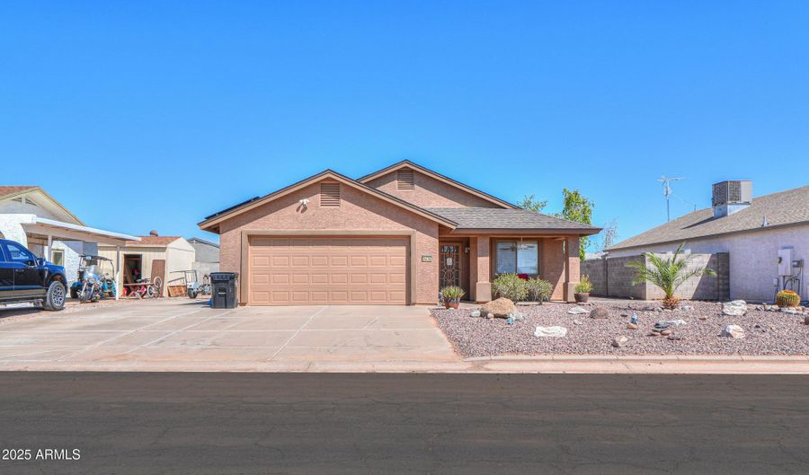9438 W TROY Dr, Arizona City, AZ 85123 - 3 Beds, 2 Bath