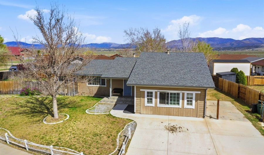 621 Jill Dr, Gardnerville, NV 89460 - 4 Beds, 2 Bath