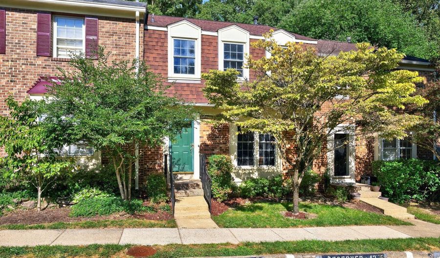 7804 BYRDS NEST PASS, Annandale, VA 22003 - 3 Beds, 4 Bath