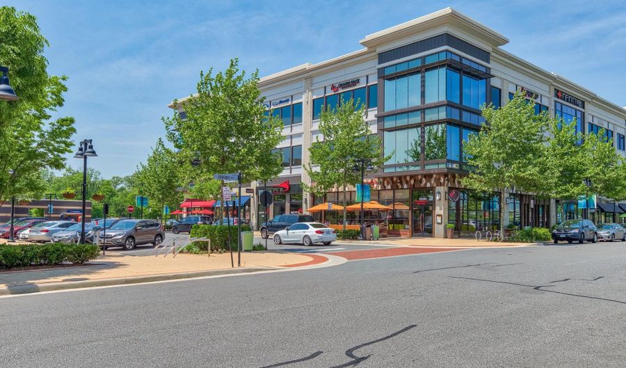 44406 ADARE MANOR Sq, Ashburn, VA 20147 - 2 Beds, 2 Bath