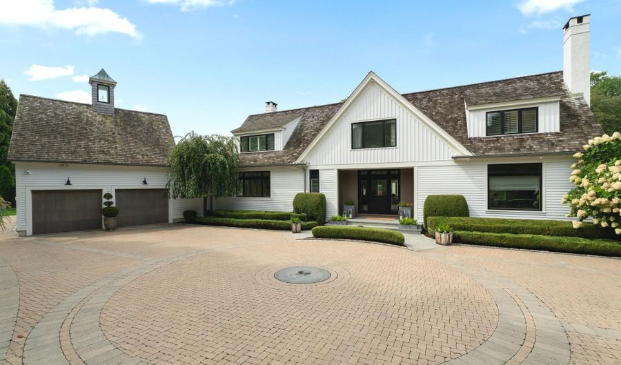 8 Gaylea Dr, Branford, CT 06405 - 5 Beds, 6 Bath