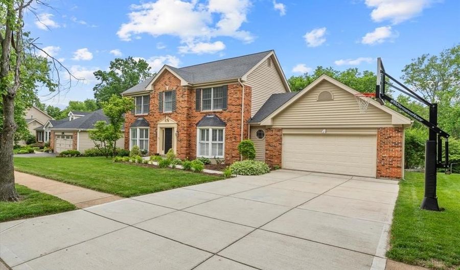 1218 Chavaniac Dr, Ballwin, MO 63011 - 4 Beds, 4 Bath