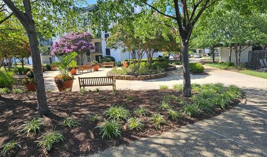 16 S VAN DORN St #201, Alexandria, VA 22304 - 2 Beds, 2 Bath