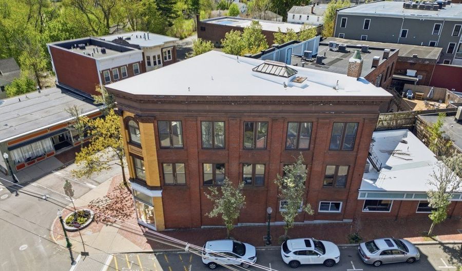 45 Main St 6, Amesbury, MA 01913 - 0 Beds, 1 Bath