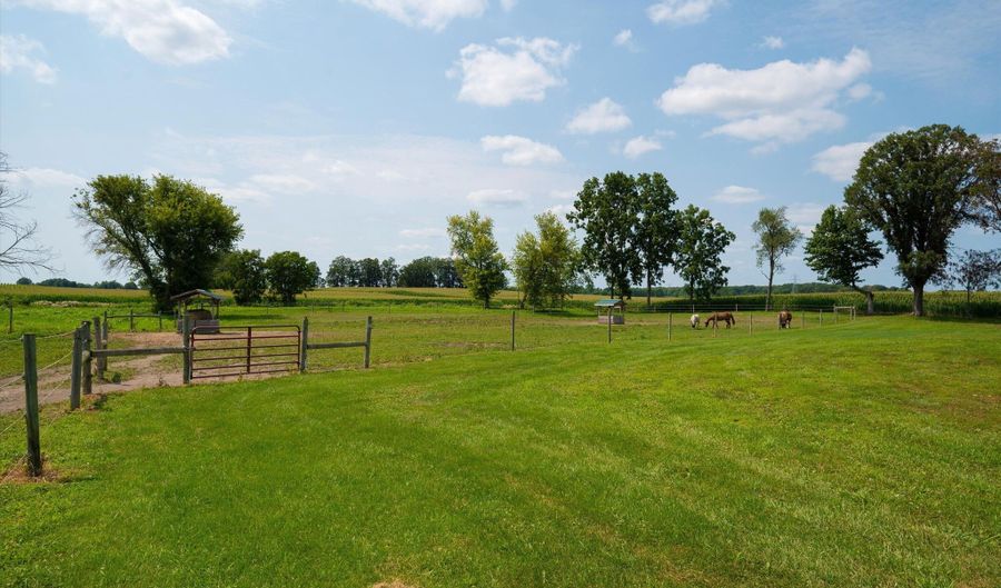 4720 Gilbert Hwy, Adrian, MI 49221 - 4 Beds, 2 Bath