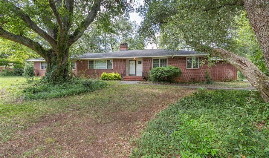 1103 Greenacres, Anderson, SC 29621 - 4 Beds, 2 Bath