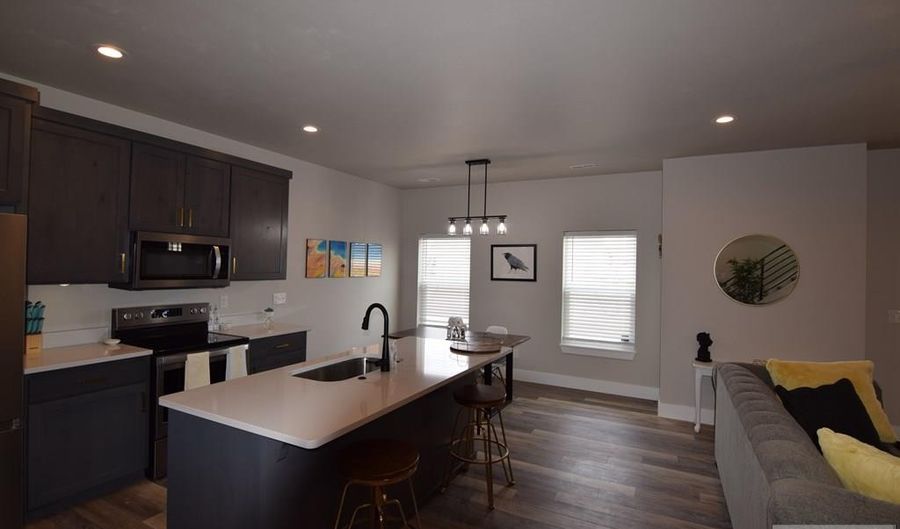 2929 Sunburst Dr, Ammon, ID 83406 - 4 Beds, 3 Bath