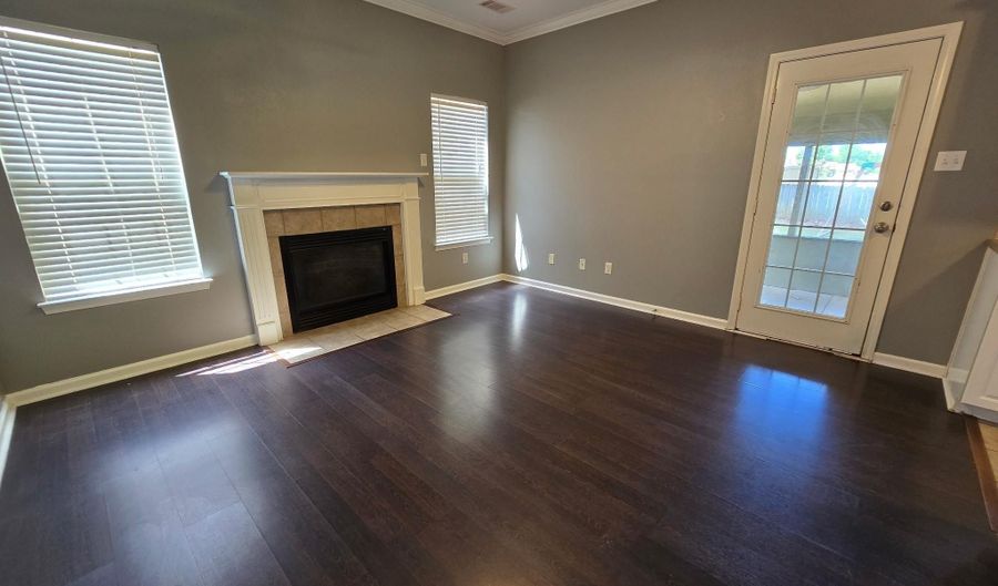 3215 Shelby Dr, Benton, AR 72015 - 3 Beds, 3 Bath
