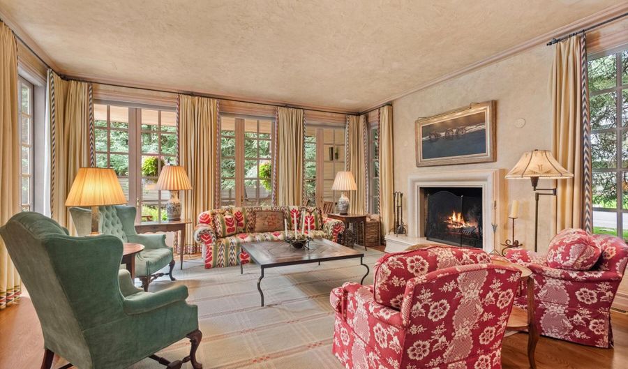 425 W North St, Aspen, CO 81611 - 4 Beds, 6 Bath