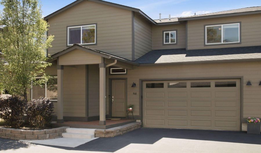 968 NE Paula Dr, Bend, OR 97701 - 3 Beds, 3 Bath