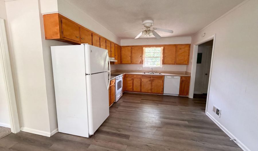 406 Lafayette Way, Camden, SC 29020 - 3 Beds, 2 Bath