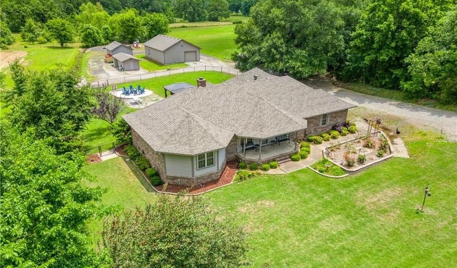 62 N Kibler Hwy, Alma, AR 72921 - 3 Beds, 2 Bath