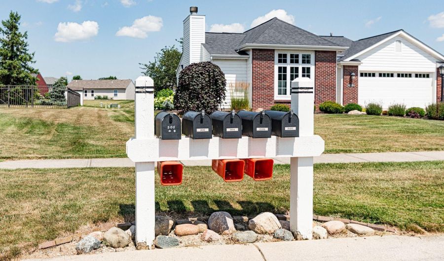 306 Rathert Ct, Auburn, IN 46706 - 3 Beds, 3 Bath