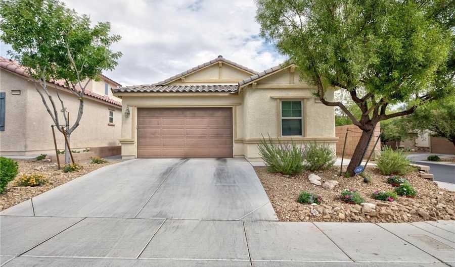 10034 White Mulberry Dr, Las Vegas, NV 89148 - 3 Beds, 2 Bath
