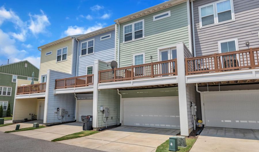 556 Grand Central Sta Sta, Apex, NC 27502 - 3 Beds, 4 Bath