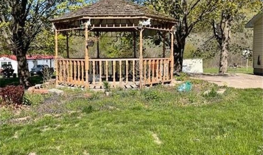 S1551 County Road I, Alma, WI 54610 - 2 Beds, 1 Bath