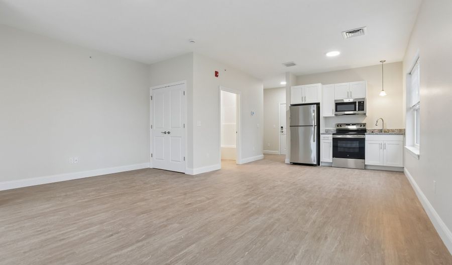 55 Steele Blvd 305, Berlin, CT 06037 - 0 Beds, 1 Bath
