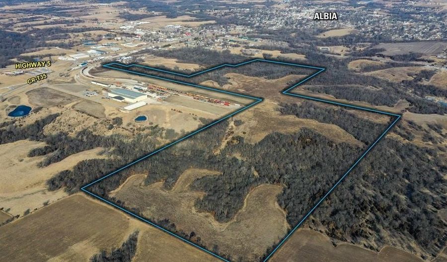 652 Nd St, Albia, IA 52531 - 0 Beds, 0 Bath