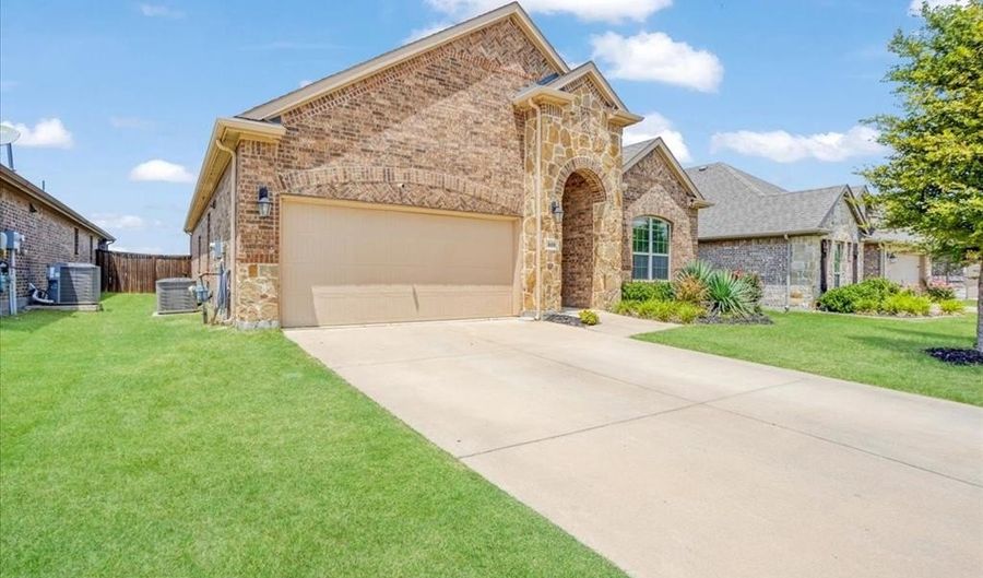 513 Maverick St, Anna, TX 75409 - 3 Beds, 2 Bath