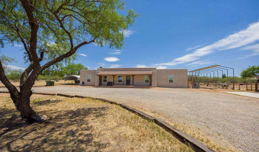 206 N Cherokee Trl, Benson, AZ 85602 - 4 Beds, 3 Bath