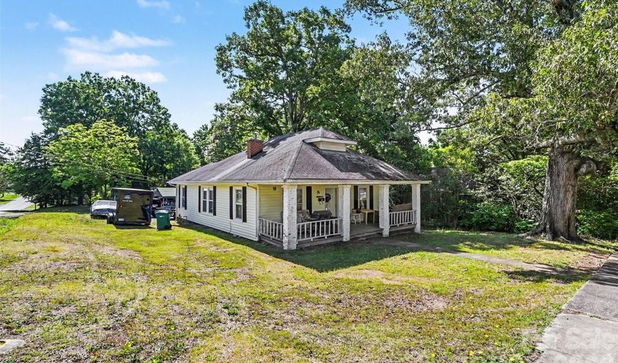 603 S 4th St, Albemarle, NC 28001 - 3 Beds, 1 Bath