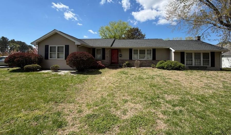 301 WAGAMON Ave, Georgetown, DE 19947 - 4 Beds, 2 Bath