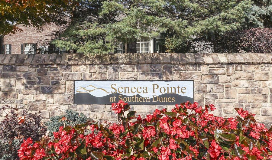 2546 Big Bear Ln, Indianapolis, IN 46217 - 2 Beds, 2 Bath