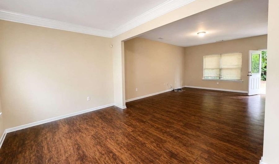 2160 Stonebrook Dr, Austell, GA 30106 - 4 Beds, 3 Bath