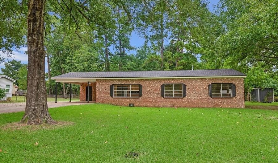 150 West St, Alto, TX 75925 - 3 Beds, 2 Bath