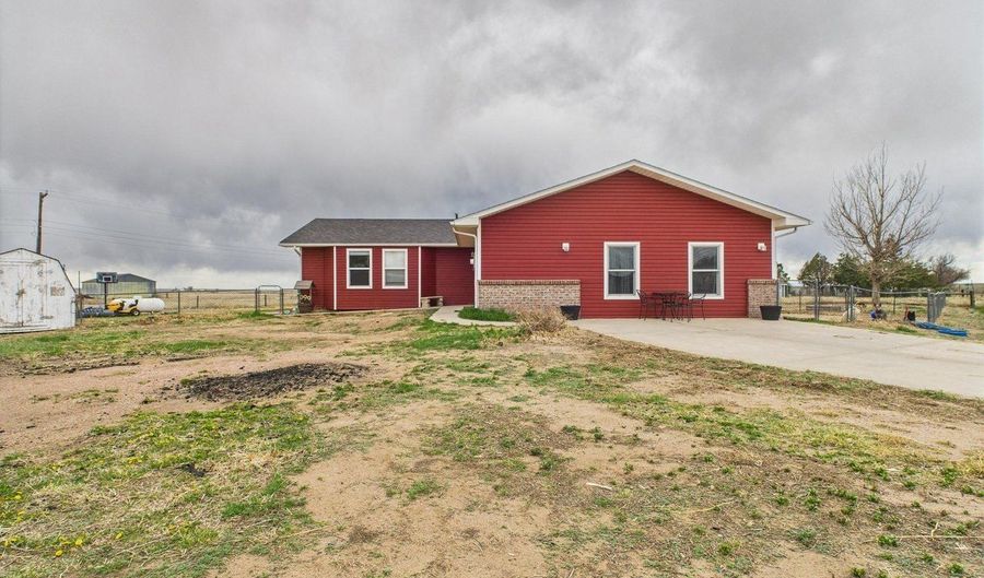 124 Main St, Briggsdale, CO 80611 - 8 Beds, 3 Bath