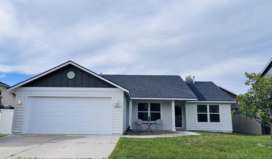 12612 W Pacific Ct, Airway Heights, WA 99001 - 3 Beds, 2 Bath