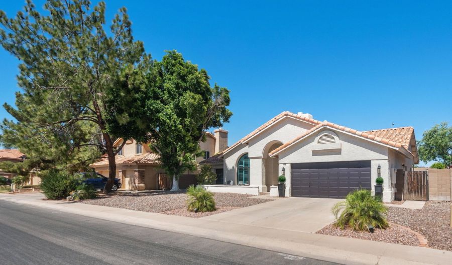 501 N LONGMORE St, Chandler, AZ 85224 - 3 Beds, 2 Bath