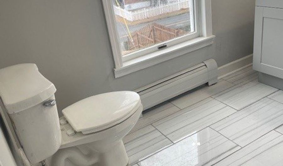 156 Triangle St, Danbury, CT 06810 - 6 Beds, 3 Bath