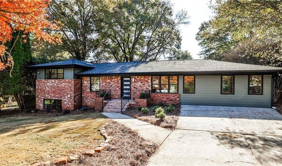 3029 CHARLBURY Pl, Avondale Estates, GA 30002 - 4 Beds, 4 Bath