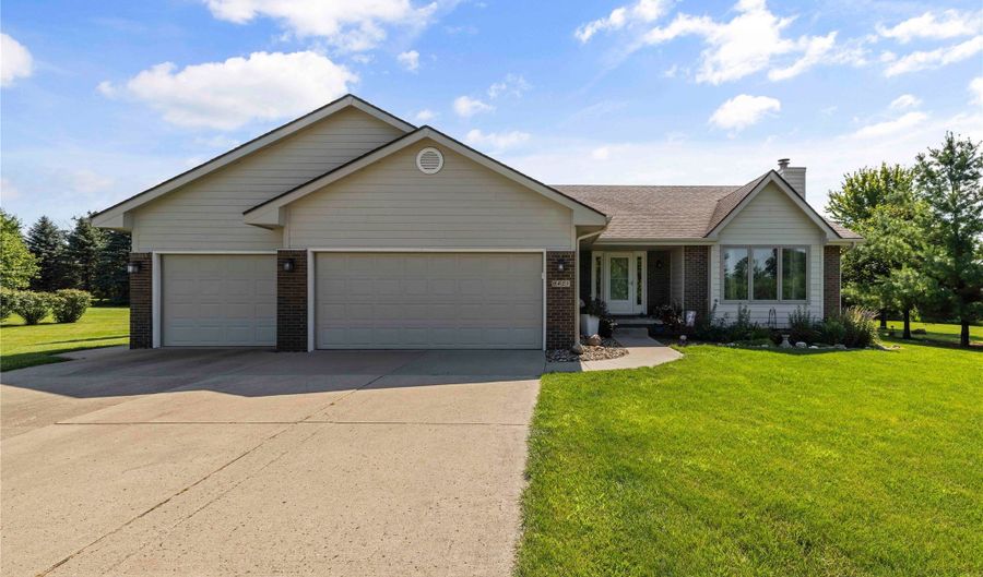 9421 NE 28th Ct, Ankeny, IA 50021 - 2 Beds, 2 Bath
