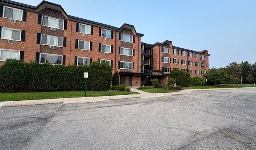 1227 S Old Wilke Rd 104, Arlington Heights, IL 60005 - 1 Beds, 1 Bath