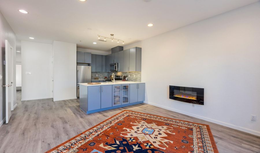 201 Aliso Drive SE Unit Apt 9, Albuquerque, NM 87108 - 2 Beds, 3 Bath