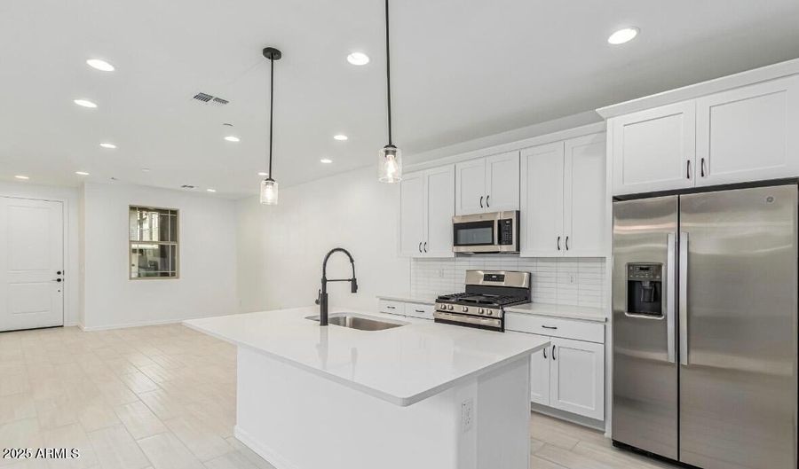2931 N EVERGREEN St, Buckeye, AZ 85396 - 3 Beds, 3 Bath