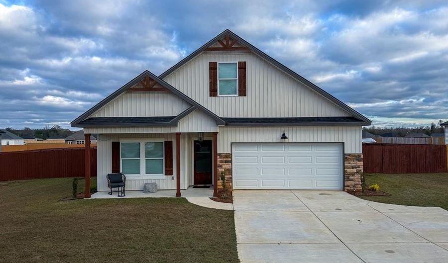 1983 Silcox Rd, Ashford, AL 36312 - 4 Beds, 2 Bath