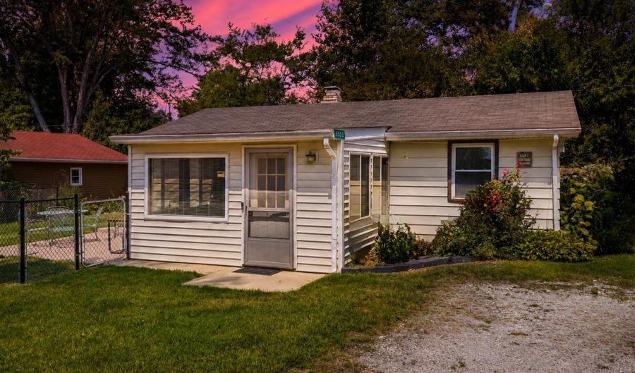 5358 S Highpoint Dr, Albion, IN 46701 - 2 Beds, 1 Bath