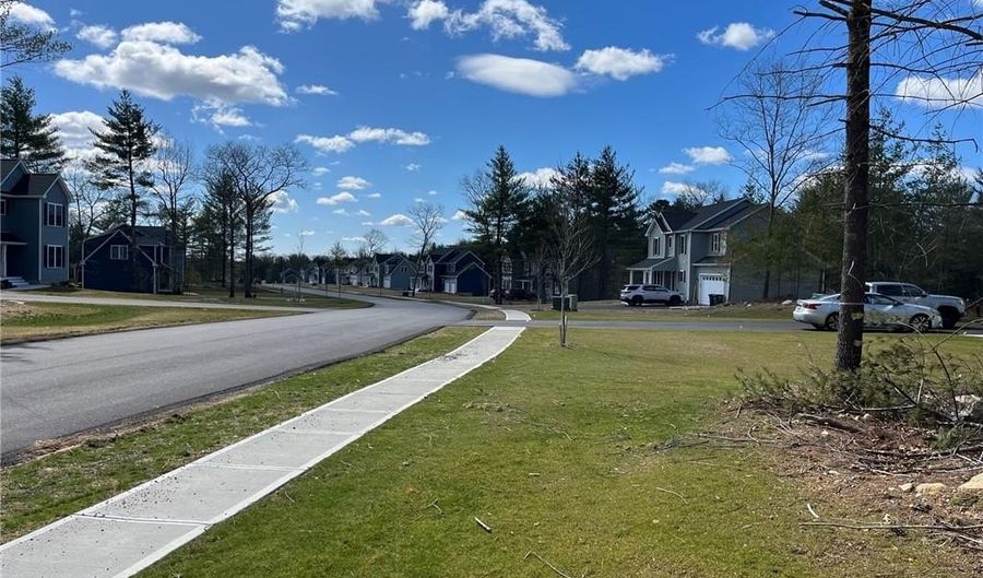 26 Cassidy Trl, Coventry, RI 02816 - 4 Beds, 3 Bath
