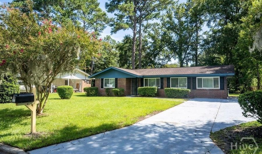 1913 Champion St, Savannah, GA 31405 - 3 Beds, 1 Bath