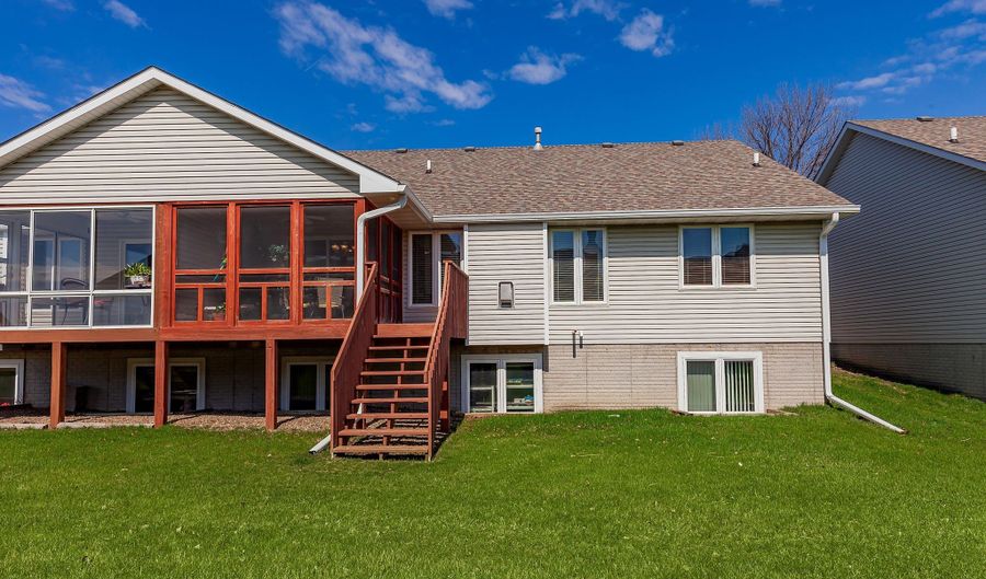 842 Lindsay Ct SW, Altoona, IA 50009 - 2 Beds, 2 Bath