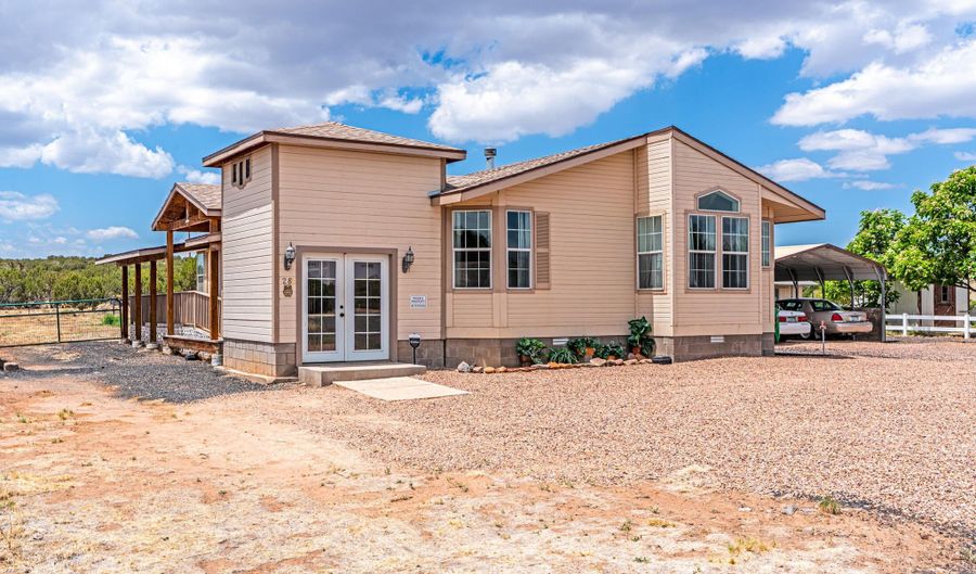 28 Green Dr, Concho, AZ 85924 - 3 Beds, 2 Bath