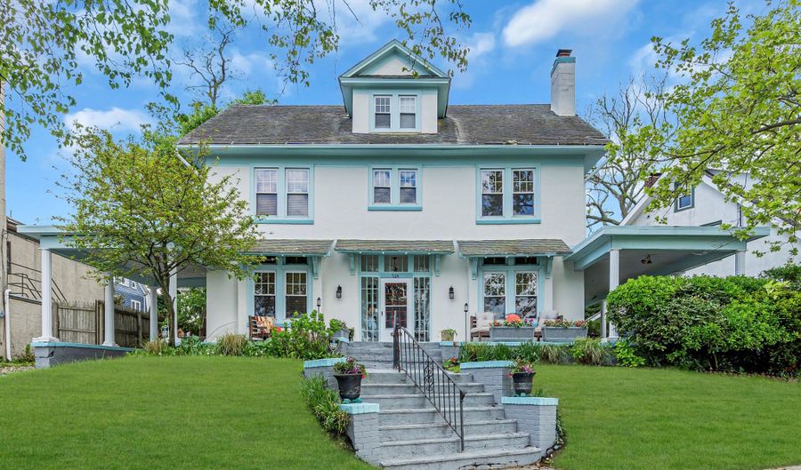 704 8th Ave, Asbury Park, NJ 07712 - 6 Beds, 4 Bath