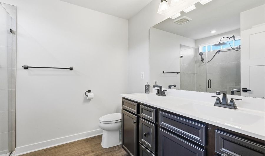 19 Kiln Dr 219, Aberdeen, NJ 07721 - 3 Beds, 4 Bath